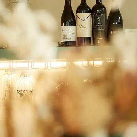 Hotell D'amis By Alix Gent