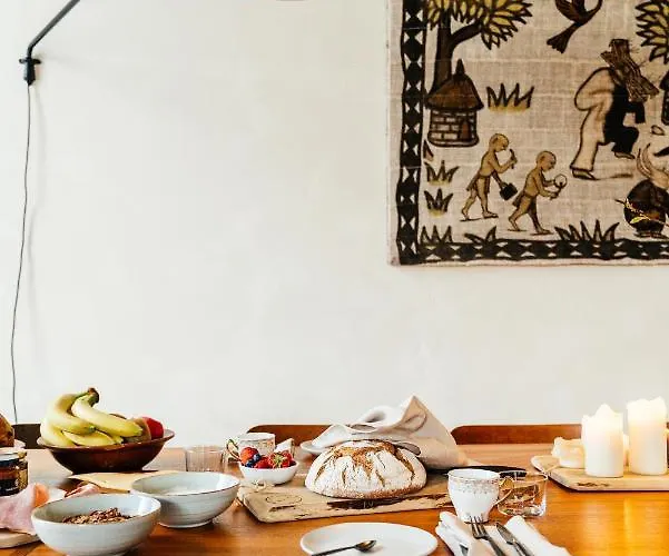 Hotel D'amis By Alix Gante