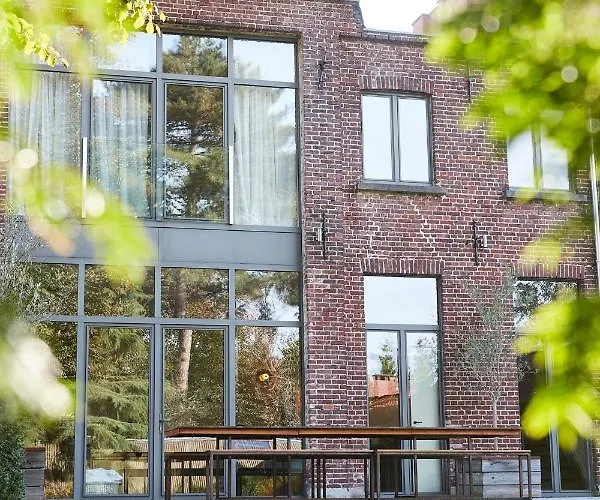 Hotel D'amis By Alix Gand